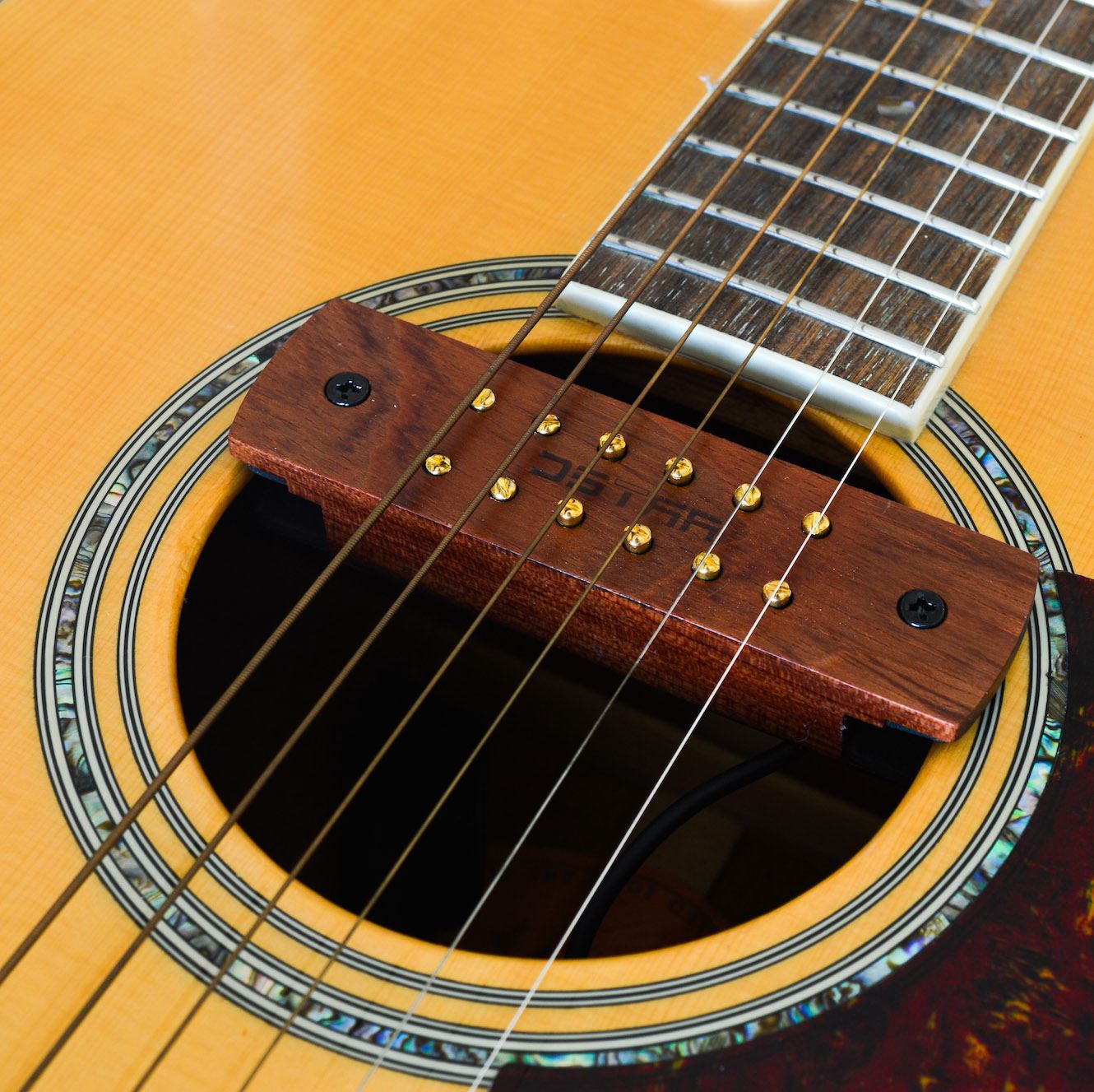 Artec Humbucker Acoustic Guitar Pickup - Bubinga Wood